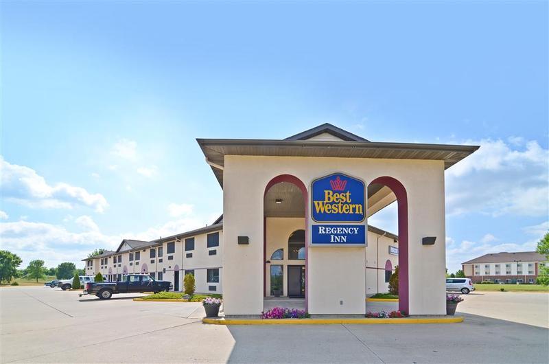 Baymont By Wyndham Danville Il Bagian luar foto