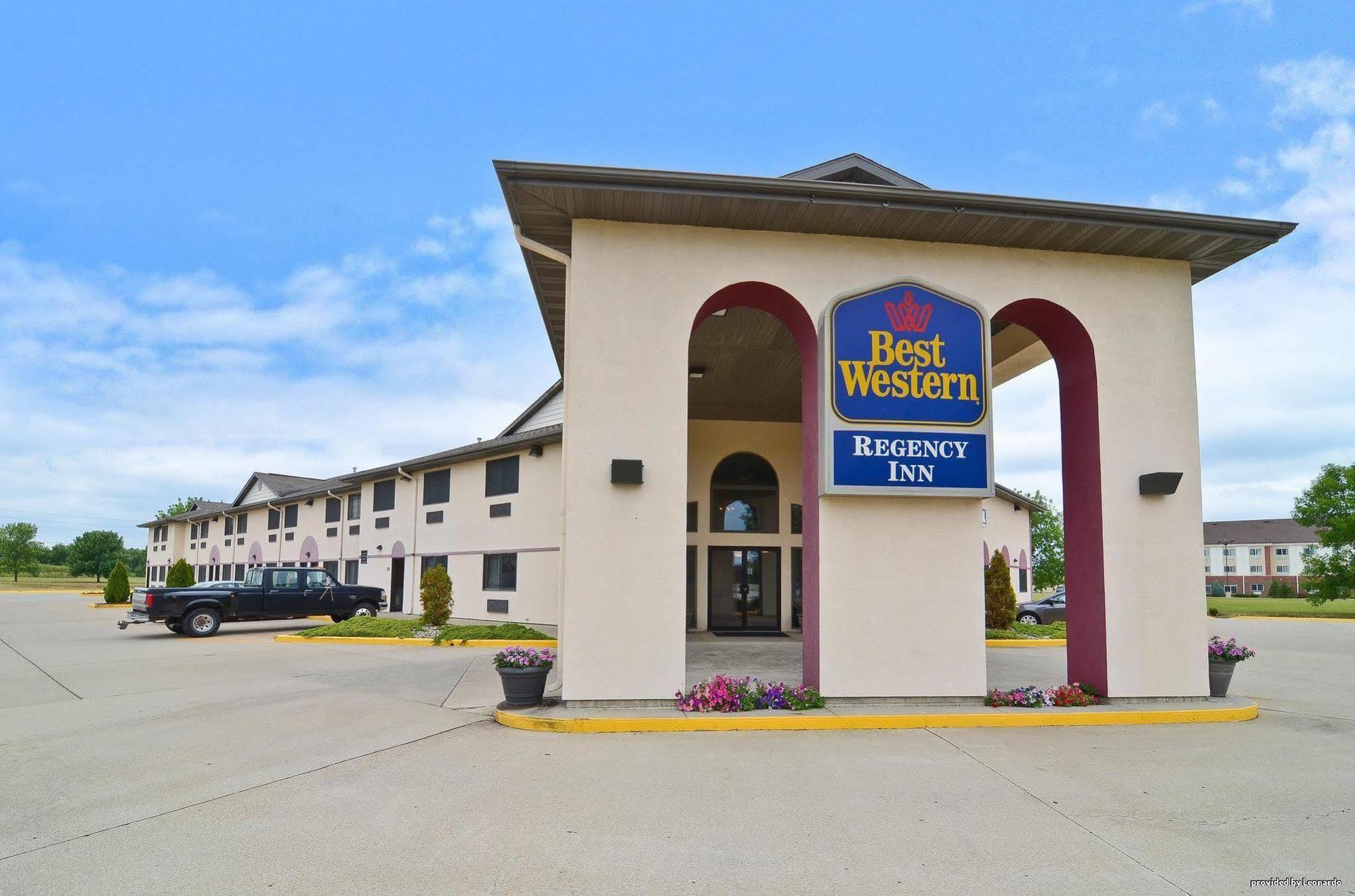 Baymont By Wyndham Danville Il Bagian luar foto