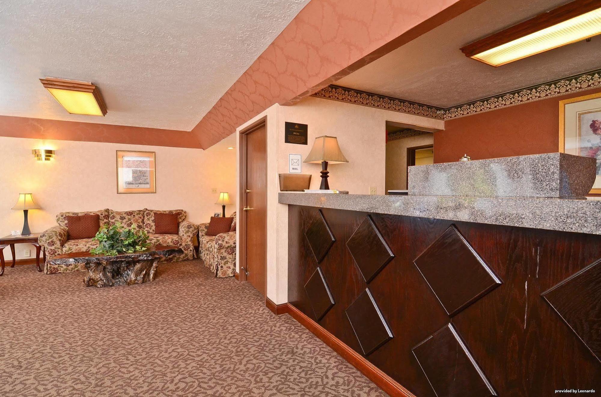 Baymont By Wyndham Danville Il Bagian luar foto
