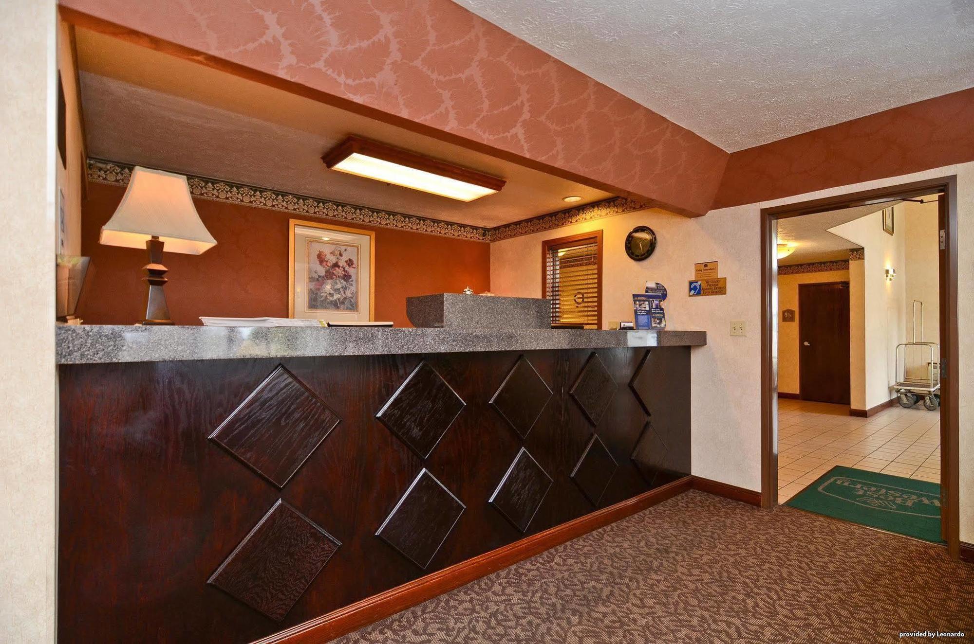 Baymont By Wyndham Danville Il Bagian luar foto