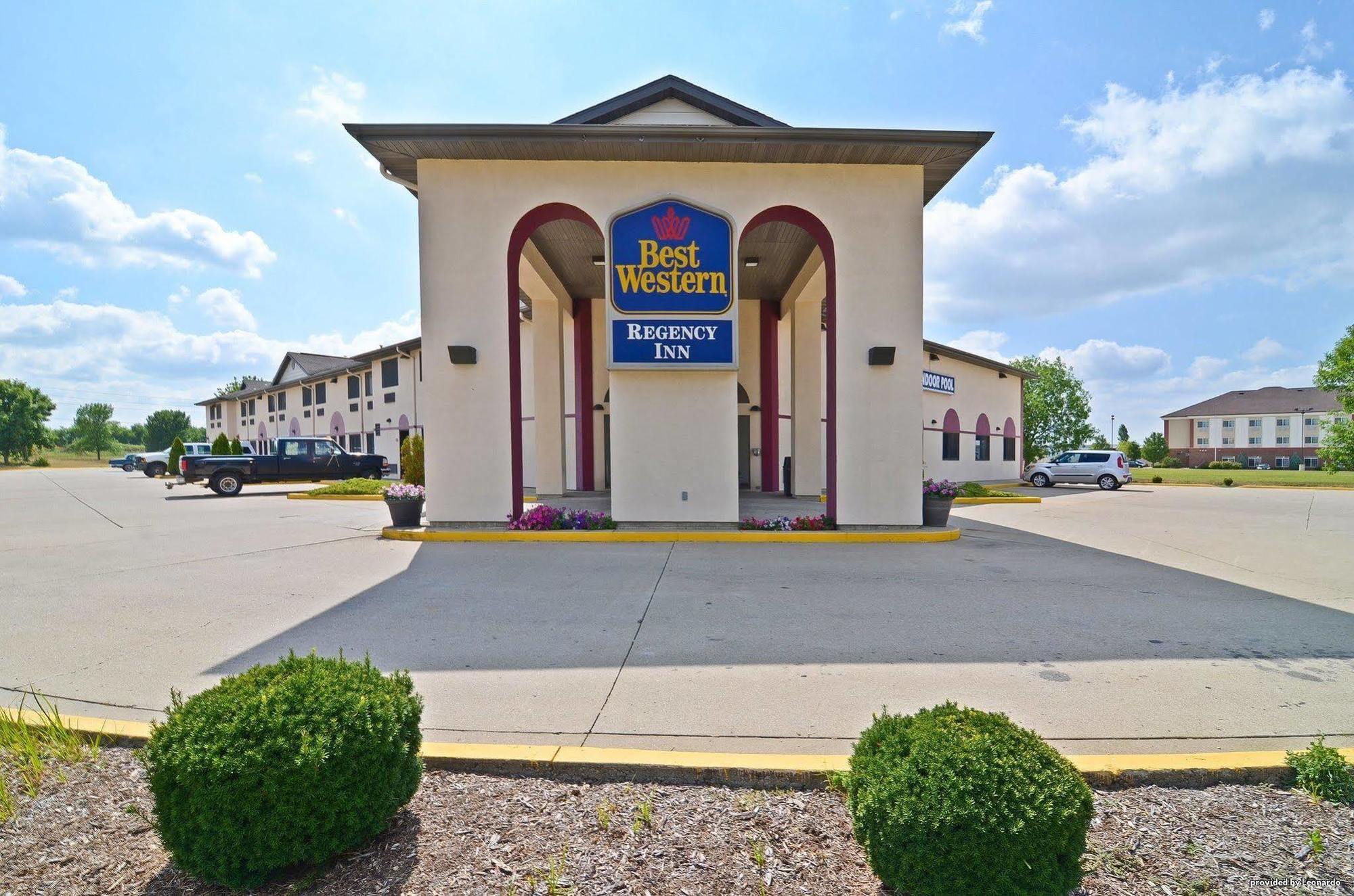 Baymont By Wyndham Danville Il Bagian luar foto